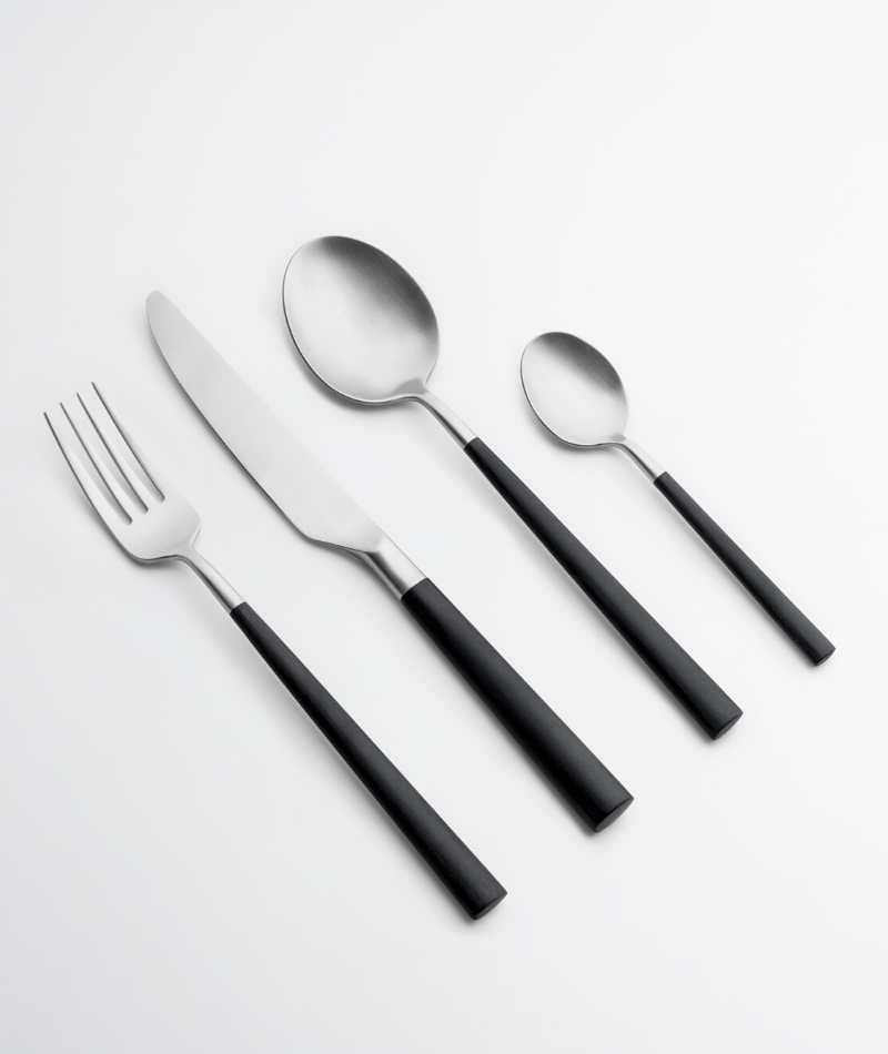 KnIndustrie 801 Posate Set 24 Pezzi Manico Nero o Bianco