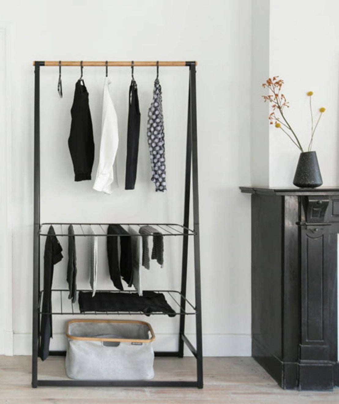 Brabantia Linn Stand Appendiabiti grande nero