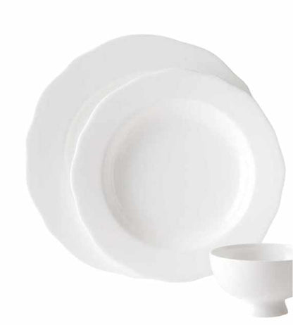 Composizione di piatti e tazza KnIndustrie Armonia in Fine Bone China bianca