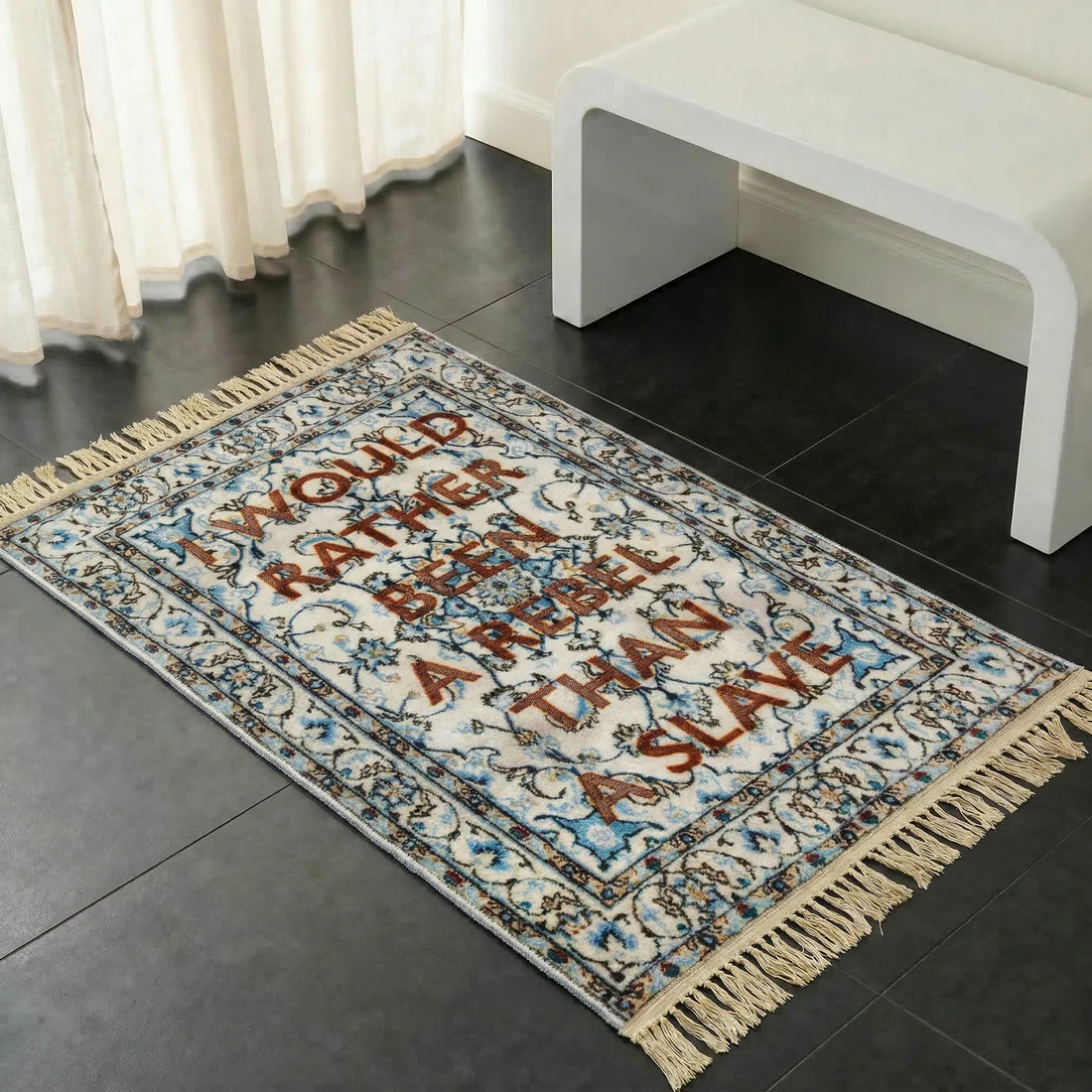 Tappeto Seletti Burnt Carpet Rebel firmato Loredana Longo