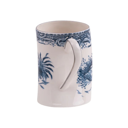 Dettaglio della decorazione England Shells sulla tazza Seletti Classics on Acid