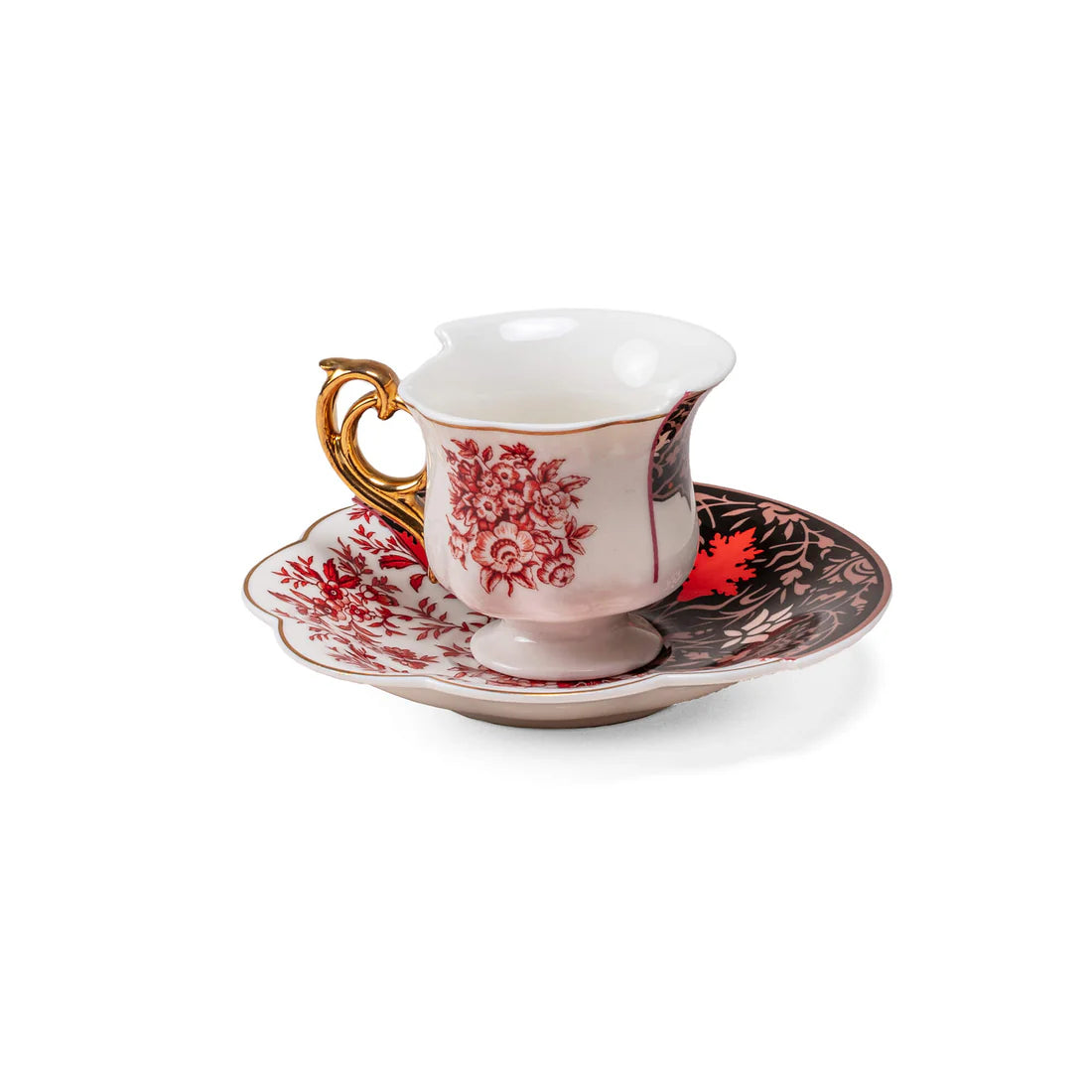Vista laterale della tazzina da caffè Seletti Hybrid Sagala con piattino