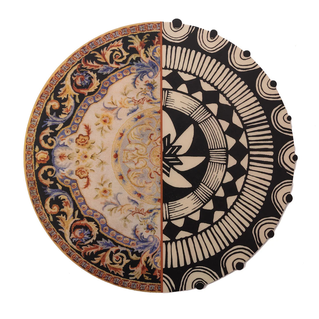 Tovaglietta Walatah Seletti Hybrid con decoro beige e nero