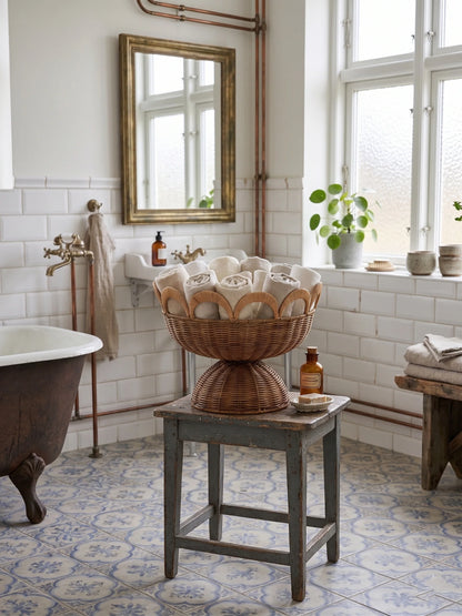 Cestino in rattan dal design naturale e contemporaneo